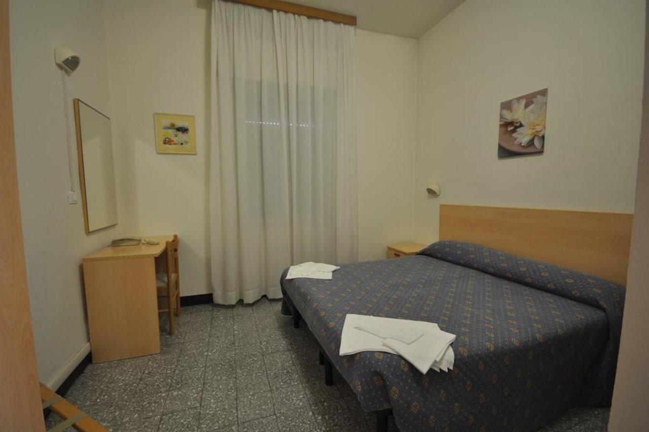 Hotel Roxy Floridiana Rimini Exterior photo